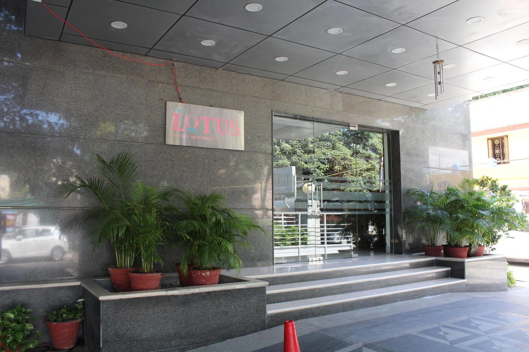 The Lotus Apartment Hotel, Burkit Road Chennai Exterior photo